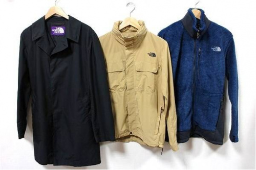 マウンテンパーカーのバックパック