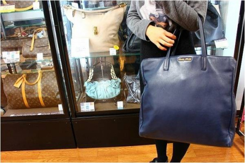 ミュウミュウのバッグ