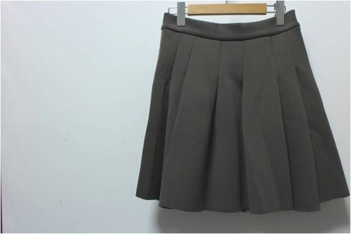 スカートのエイチアンドエム