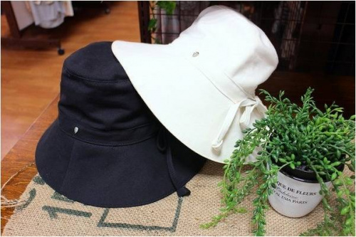 ヘレンカミンスキーのハット