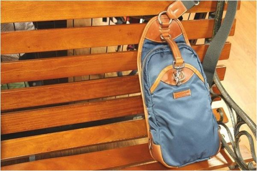 ダニエル＆ボブのレザーバッグ