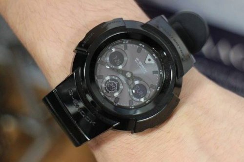 ジーショックの腕時計