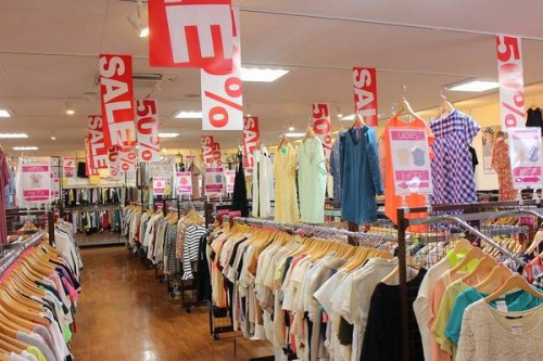 ラリーのトレジャーファクトリー