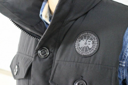 ダウンベストの町田古着