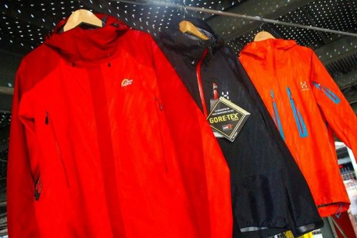 ホグロホスのマウンテンパーカー