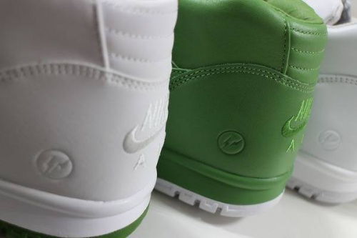 エアトレーナーのスニーカー