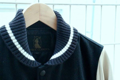 スタジャンのレザー