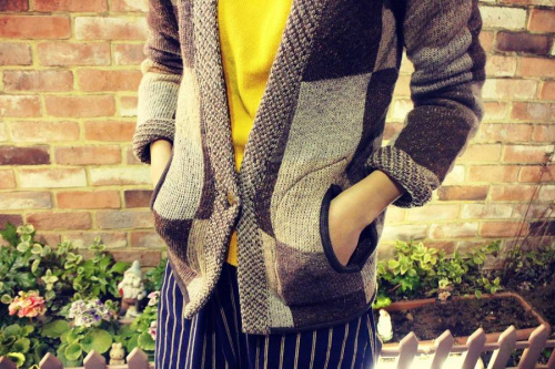 ＲＥＭＩ　ＲＥＬＩＥＦのカーディガン