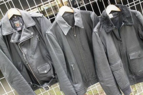 レザージャケットのレザーアイテム