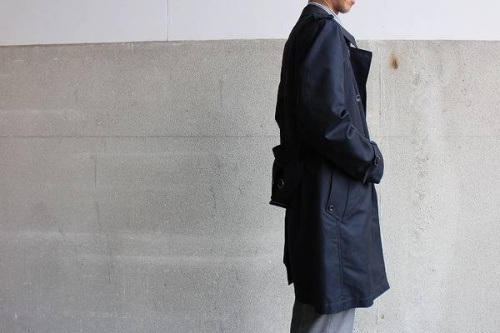 トレンチコート