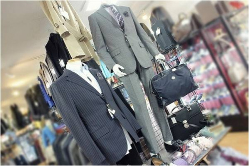 ビジネスのスーツ