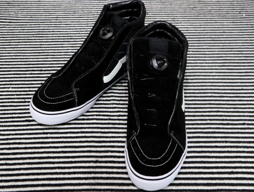 VANS コラボスニーカー