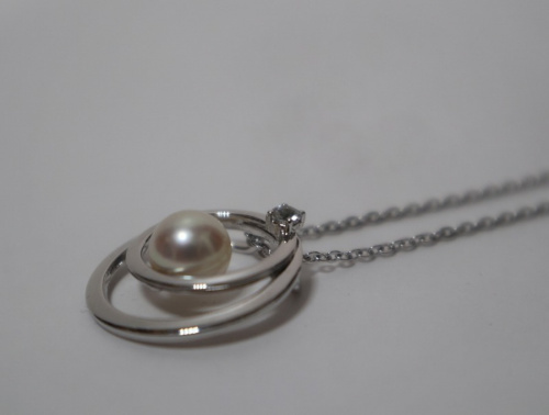 真珠のネックレス