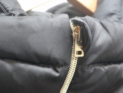 ダウンコートのコート