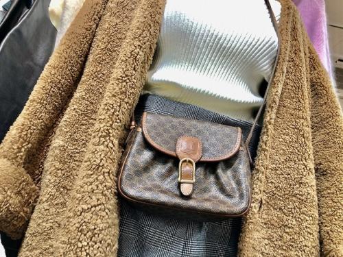 ラグジュアリーブランドのCELINE