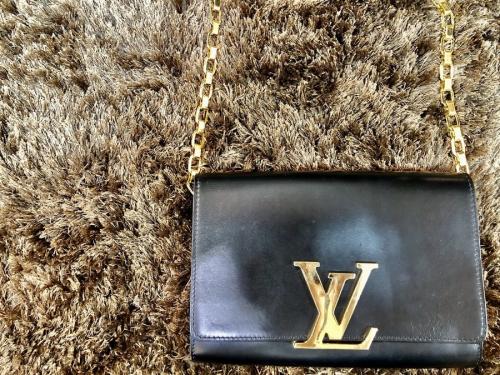 ルイヴィトンのショルダーバッグ