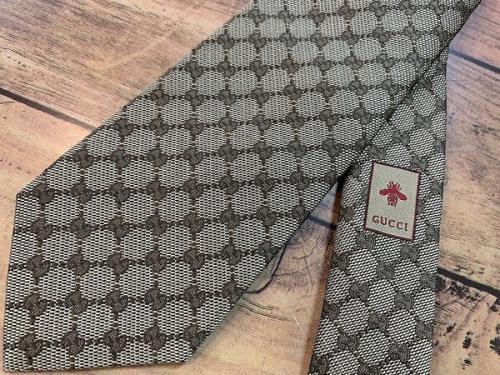 グッチのネクタイ