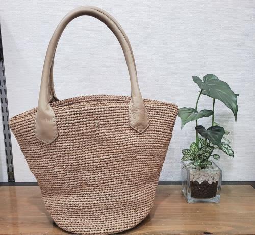 カゴバッグのレディース