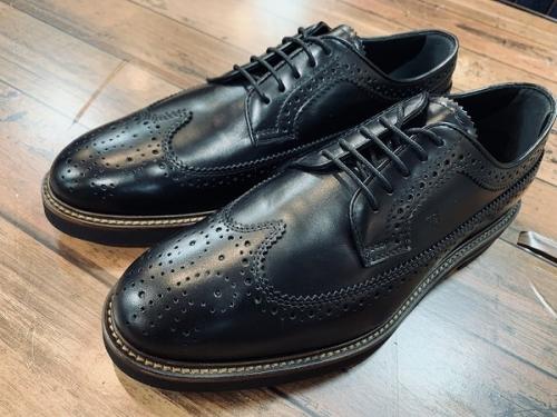 トッズのドレスシューズ