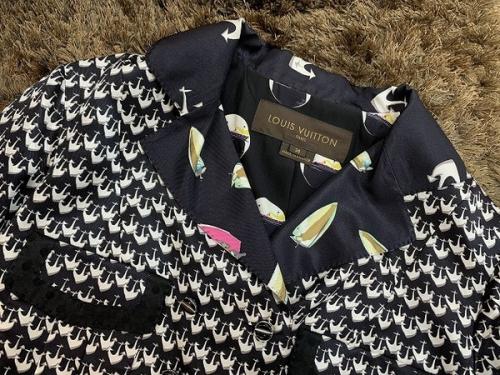 LOUIS VUITTON 　のルイ ヴィトン　