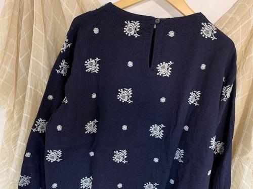 フォーティファイブアールのブラウス