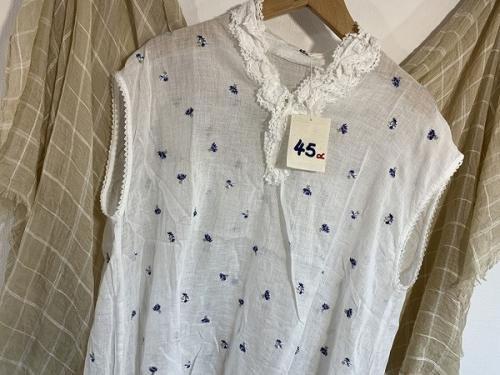 ブラウスのレディース