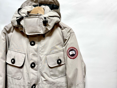 インポートブランドのCANADA GOOSE
