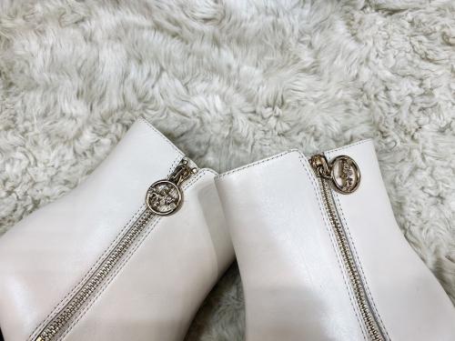 コーチのブーツ　ホワイト