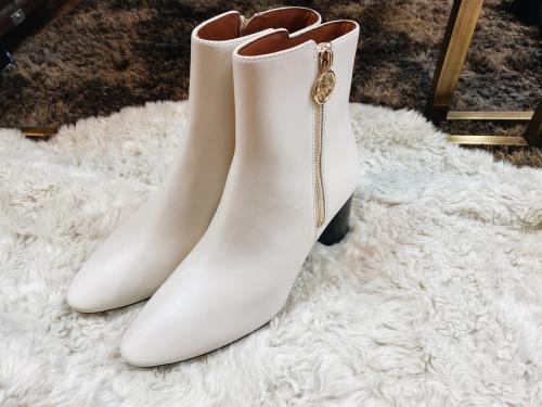 ブーツ　ホワイトの古着買取　町田　成瀬　トレファク