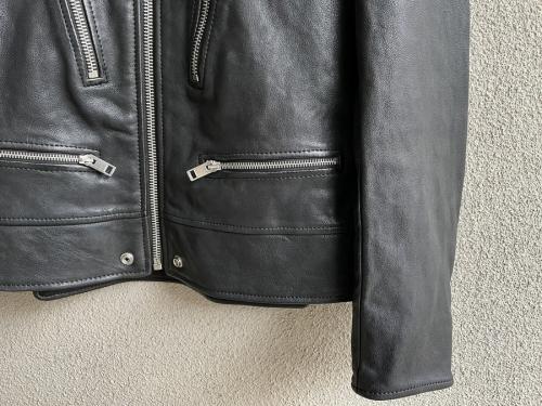 ディーゼルのSILENCE NOISE