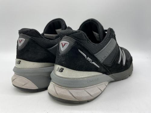 ニューバランスの990V5