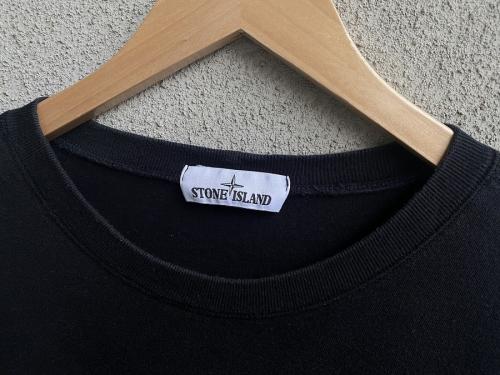 ストーンアイランドのヘビーウェイトコットンクルーネックカットソー