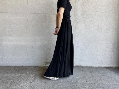 Yohji Yamamoto + NOIRのヨウジヤマモト プリュス ノアール