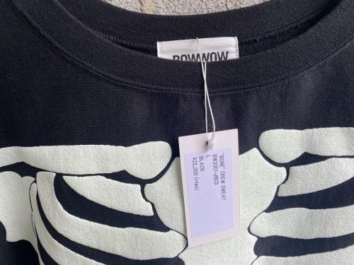 バウワウのJS別注 BONE CREW SWEAT
