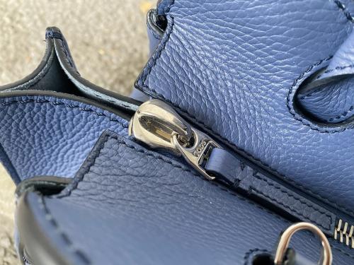 トッズの2WAYハンドバッグ