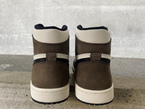 AIR JORDAN 1 RETRO HIGH OGのSAIL/DARK MOCHA-BLACK