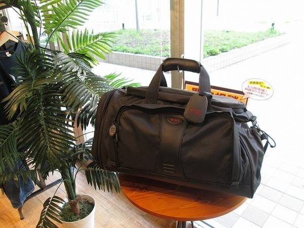 TUMI スポーツバック-
