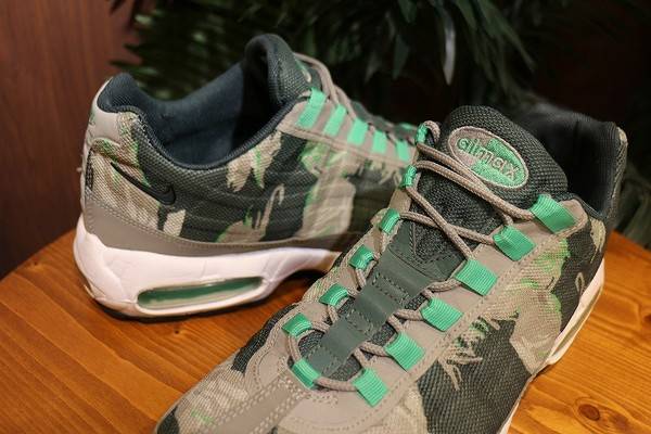 伝説のスニーカー！！NIKE AIR MAX 95入荷いたしました