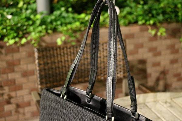 PRADA（プラダ）ニットハンドバッグ入荷致しました。[2016.11.17発行