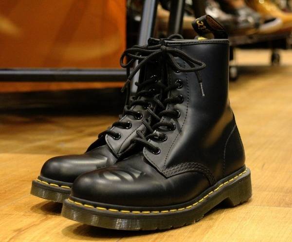オシャレ好きのマストアイテム続々入荷中 Dr Martens ドクターマーチン買取強化中です 18 03 22発行