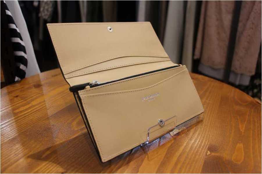 イギリスの大人気ブランド「J&M DAVIDSON」スタッズウォレット入荷
