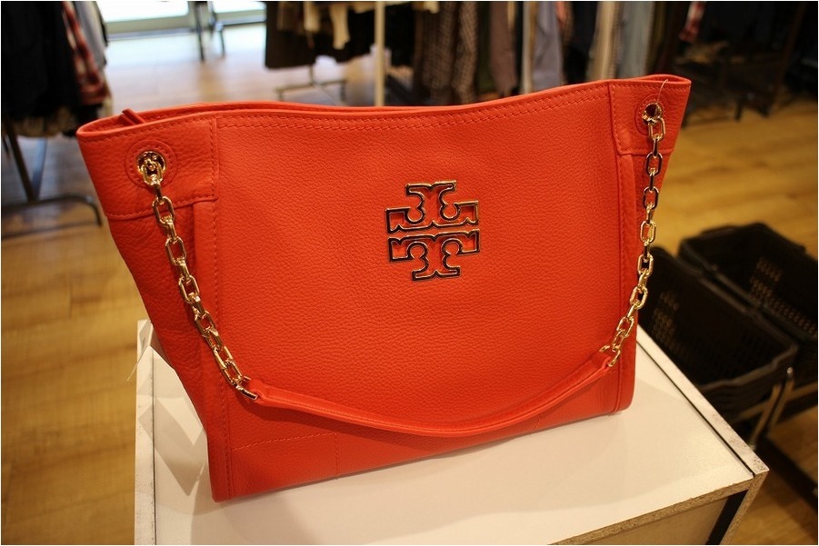 TORY BURCH/トリーバーチ】チェーンショルダーバッグ入荷いたしました 