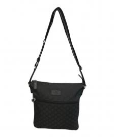 【GUCCI / グッチ】ナイロンショルダーバッグ | 気負わず持てるラグジュアリー、大人の日常に寄り添う黒