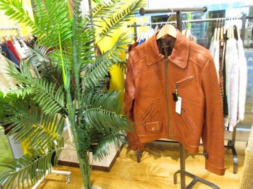 ヌーディージーンズの尼崎