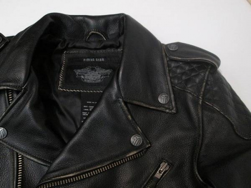 トレジャーファクトリーのリサイクルショップ