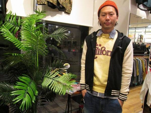 adidasのアディダス