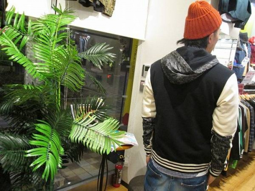 アディダスの関西