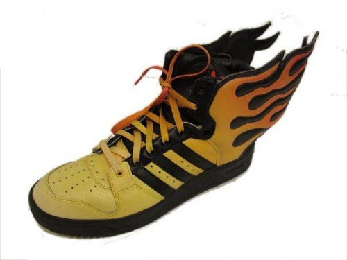 ジェレミースコットのスニーカー