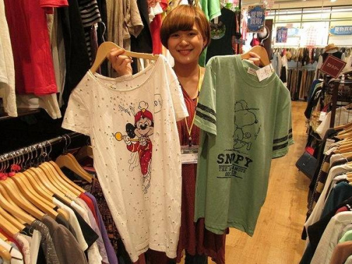 カットソーのシャツ