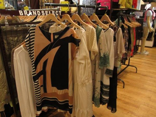 グレースコンチネンタルのワンピース